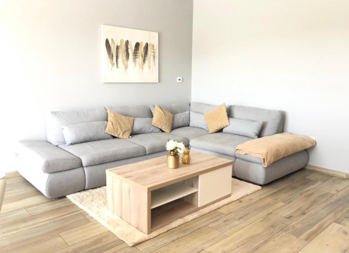 Loft Evasion , Parking Gratuit , 5 Min Auxerre Apartment Moneteau Exterior photo